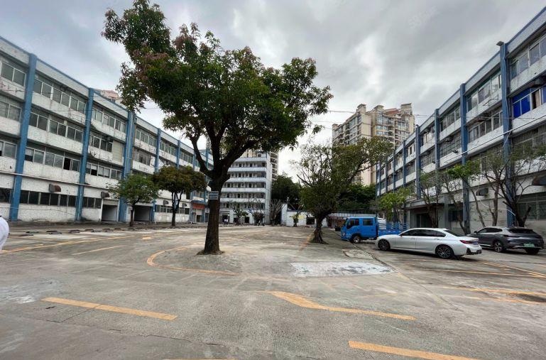 布吉百鸽笼地铁口附近独院仓库厂房出租