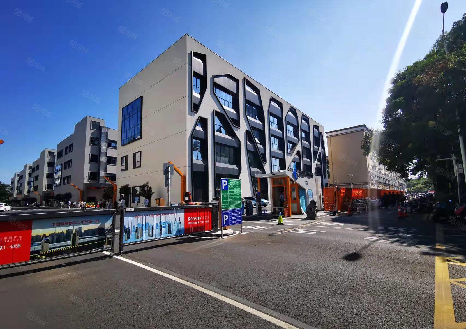 李朗大型科技园新空出2层，单层1200平方可分租，年前大处理