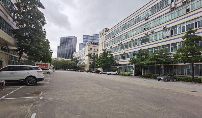 布吉石芽岭地铁口大型工业园1700平厂房仓库出租！可办环评