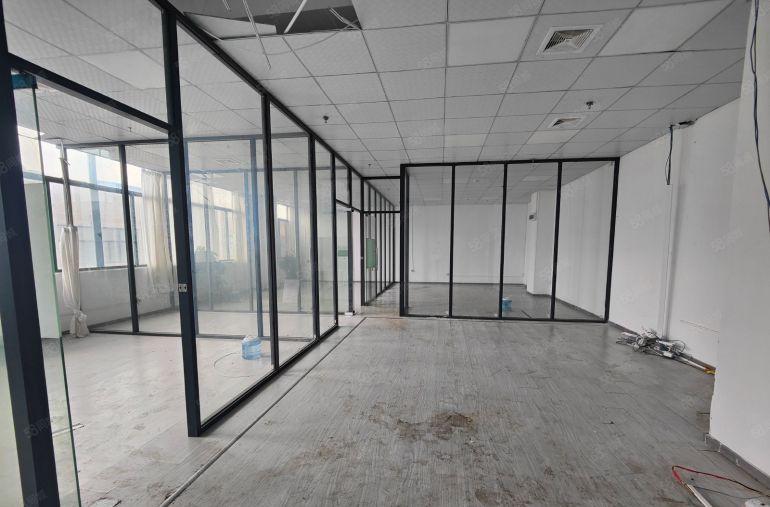 布吉百鸽笼新出精装修厂房1200平实际面积出租