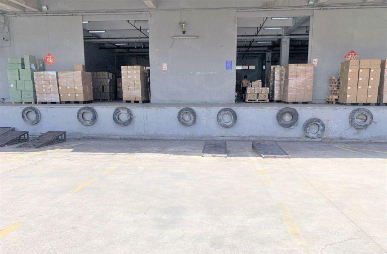 布吉丹平物流园一楼960平带卸货平台可分租可进大车高5米