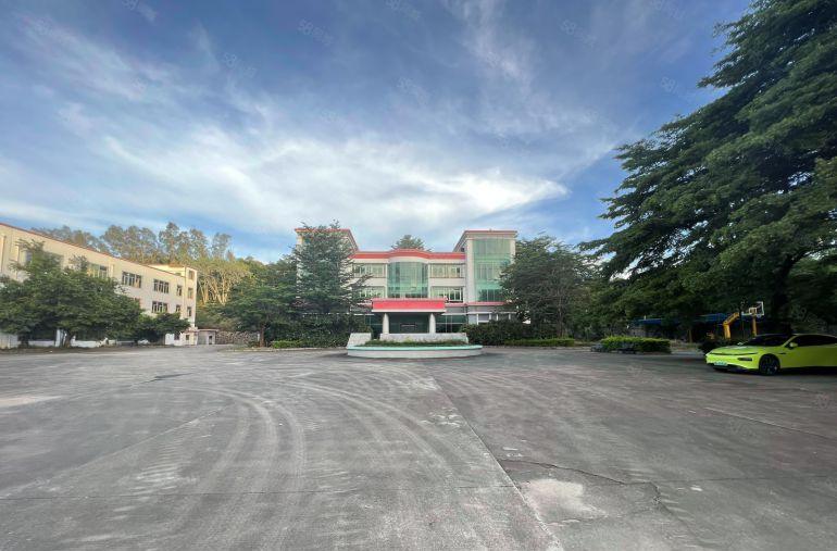 布吉地铁口独门独院6000平方厂房仓库出租一楼上分租带精装修