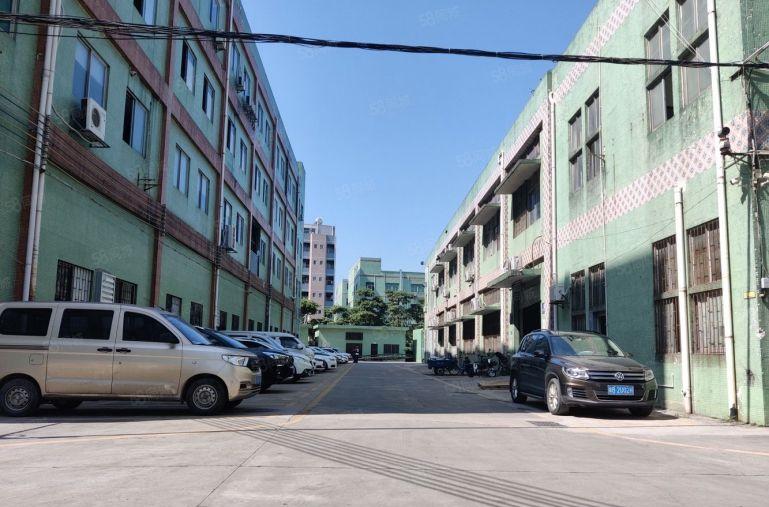 布吉李朗楼上厂房700平出租，带装修适合电商办公仓库