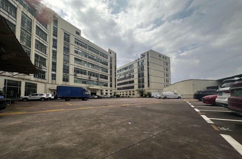 布吉李朗新出二楼厂房1350平厂房仓库出租，可分租带两部货梯