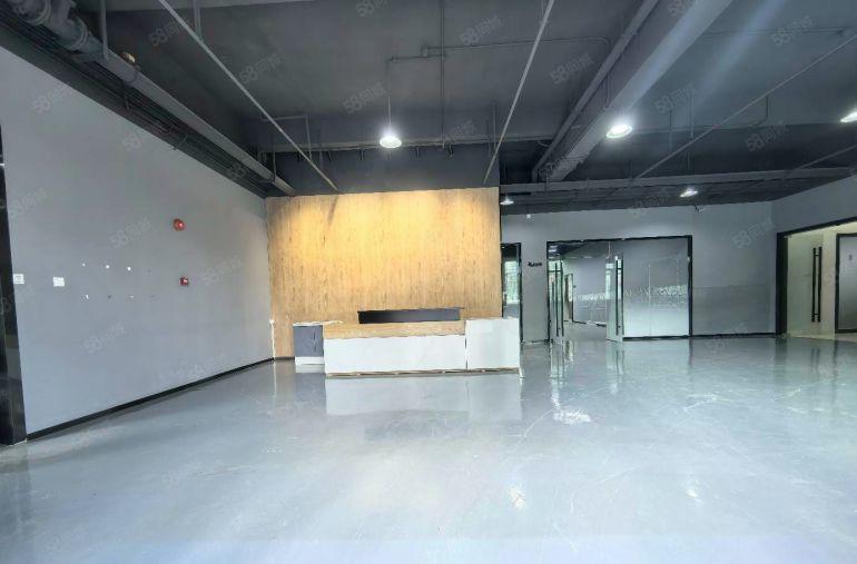 200平起布吉地铁口原房东红本厂房精装修办公室2000平出租