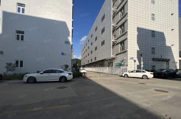 布吉石芽岭地铁口楼上红本厂房980平方仓库出租实际面积好招工