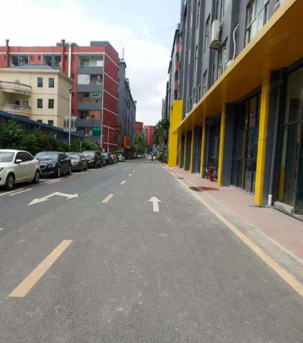 户型超好！龙华清湖地铁电商园楼上办公室出租200平带办公桌椅