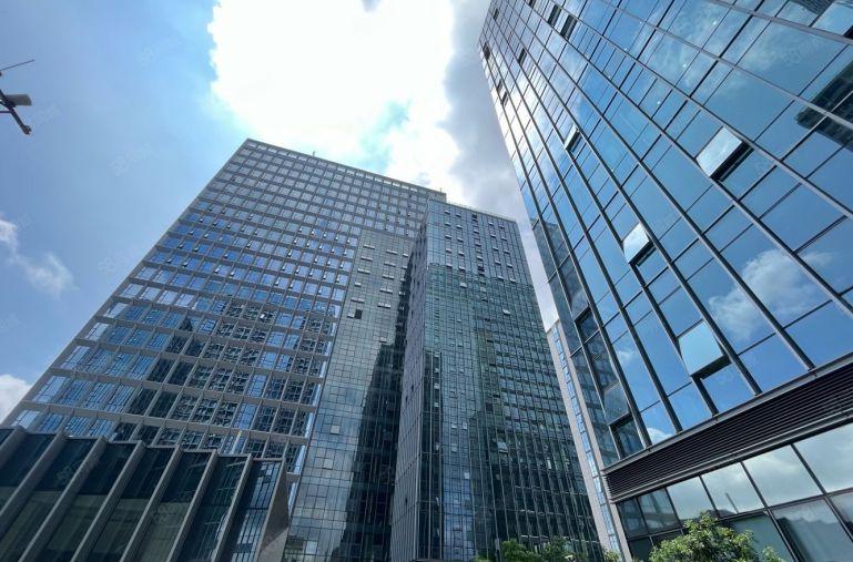 布吉14号线石芽岭地铁口！电商产业园厂房出租！可研发办公仓库