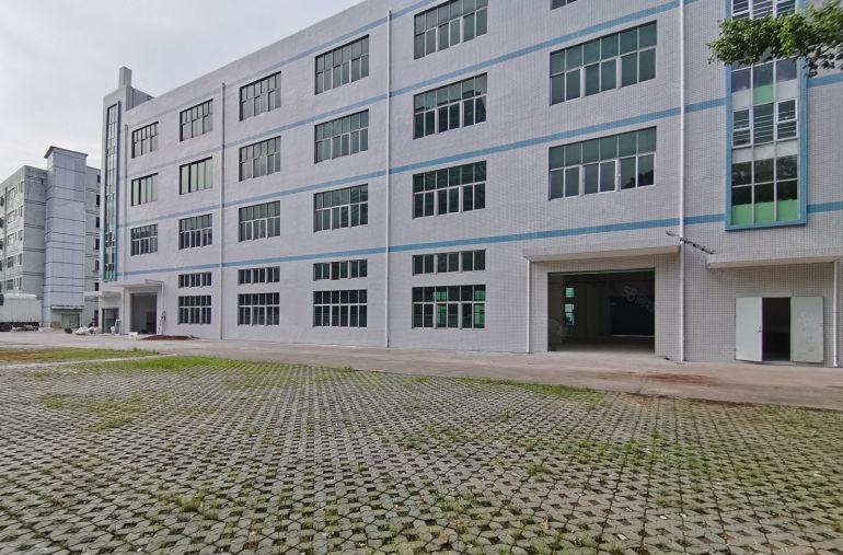 布吉南岭原房东楼上1000平标准厂房仓库出租招租分租空地大