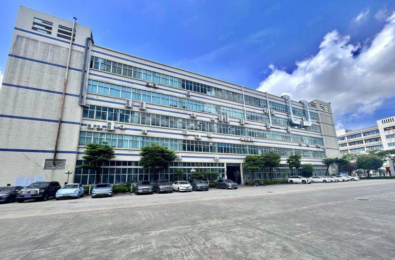 说啥拎着电脑就上班布吉大芬楼上精装厂房900平出租水电齐全