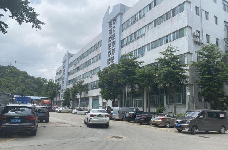 布吉南岭龙山工业区特价厂房仓库800平出租精装修可分租