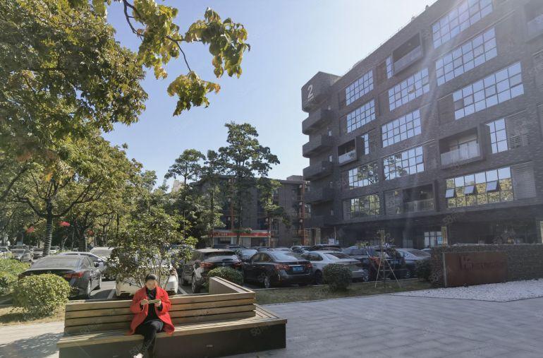 低价布吉精装修200平500平5000平厂房出租可仓库办公室