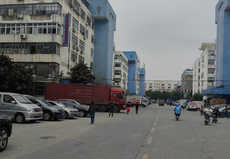 物业直租地铁口布吉秀峰工业城A7栋三楼200平米厂房仓库出租