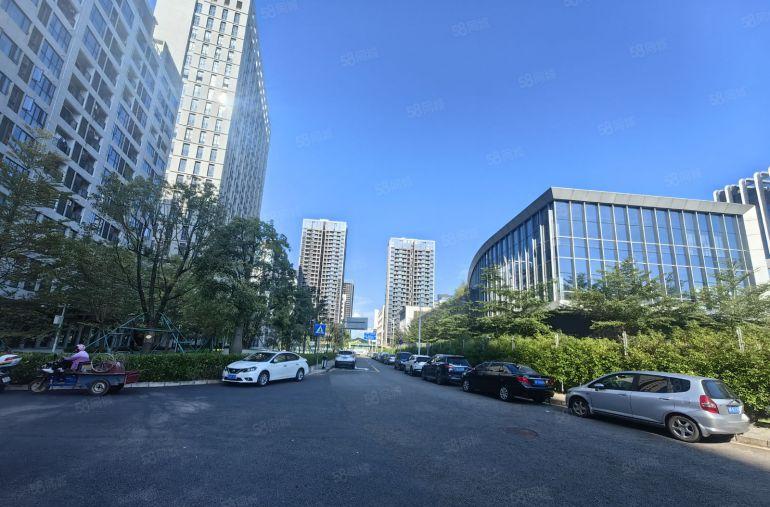 布吉科技园新出精装修厂房2000平方带现成前台水电齐全