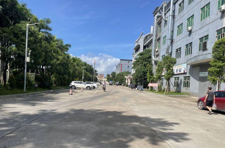 木棉湾地铁口附近楼上新出1000平现成办公室仓库厂房出租