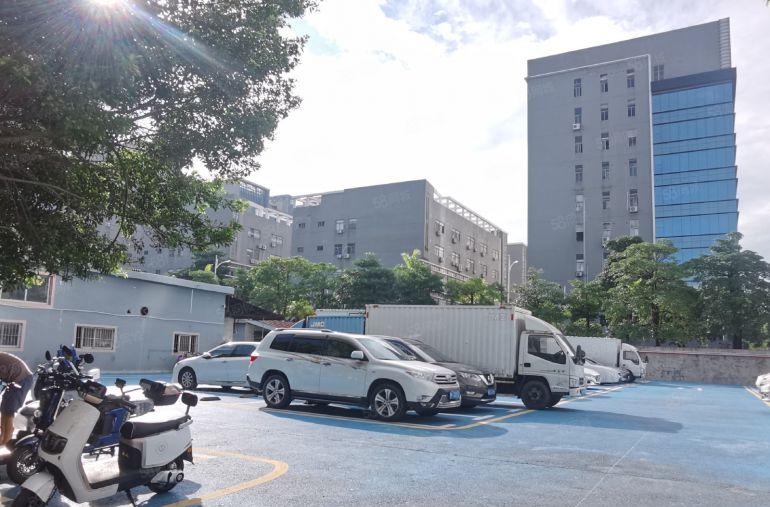 布吉，1100平，原房东，地铁口，精装修，现成水电齐全