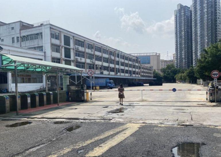 布吉，红本厂房2万平大小可分组独院厂房可办环评交通便利