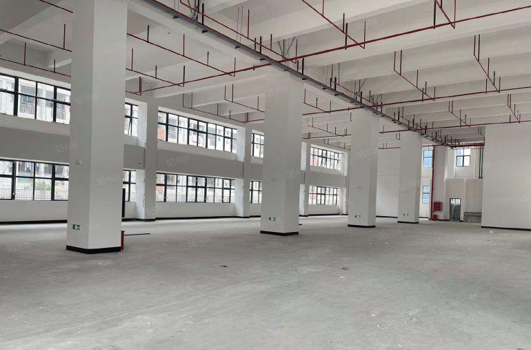 深圳布吉原房东楼上2600平出租，水电到位