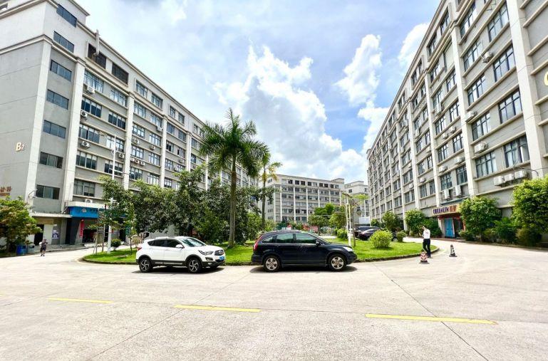 龙岗布吉李朗原房东整层厂房出租1500平方现成精装修红本厂房