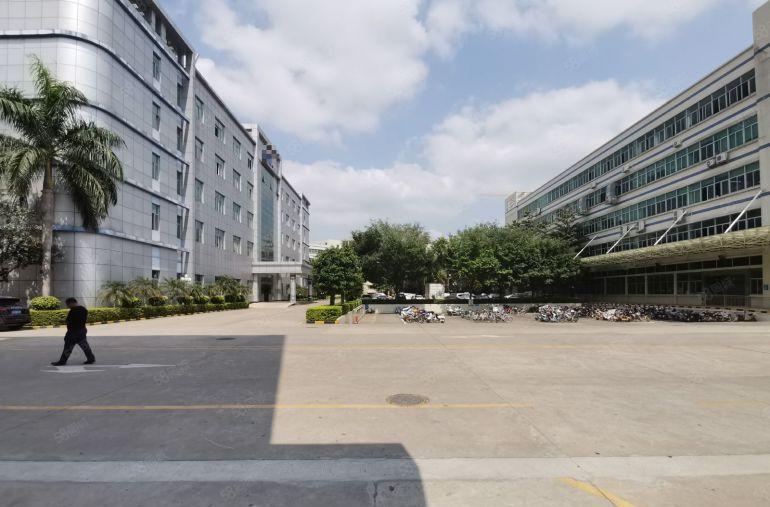 布吉大芬木棉湾双地铁站口单层2000平国企厂房仓库出租可分租