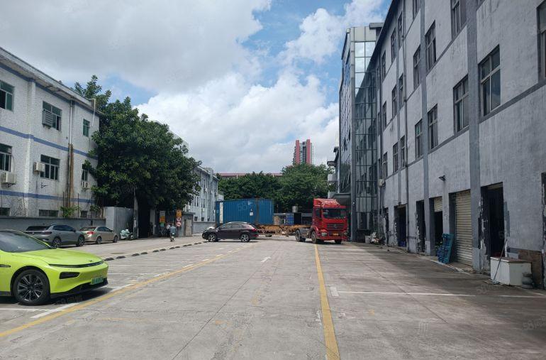 布吉下李朗原房东楼上1100平精装修电商仓库厂房出租