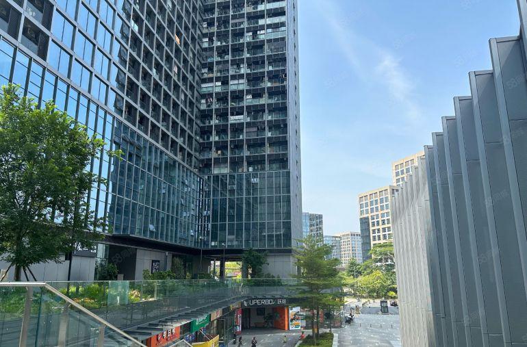 出租布吉上水径开发商1000平带红本可分租，使用率高