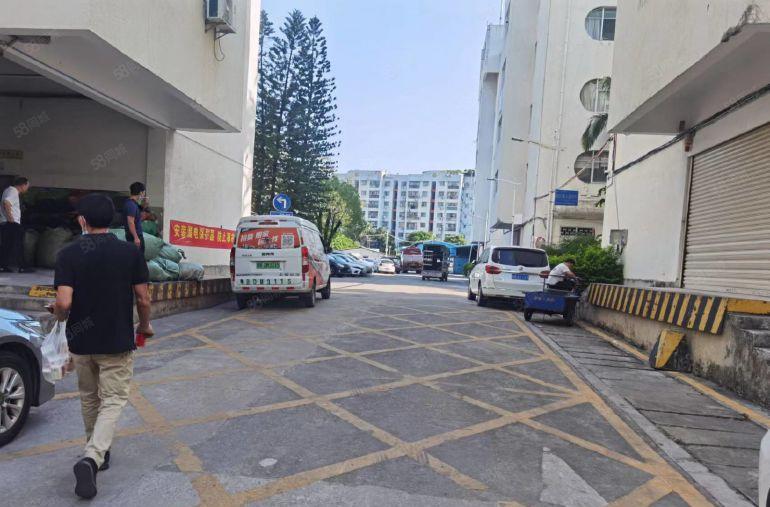 布吉上下水径湖北宝丰工业区新出3楼整层1800平可分方正出租