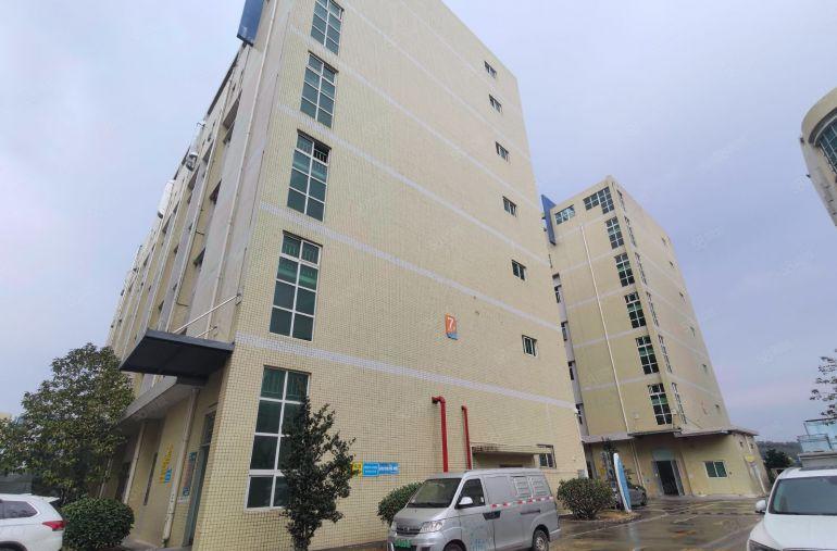 布吉厂房出租100平起工业园工业办公仓库一楼出租超大空地