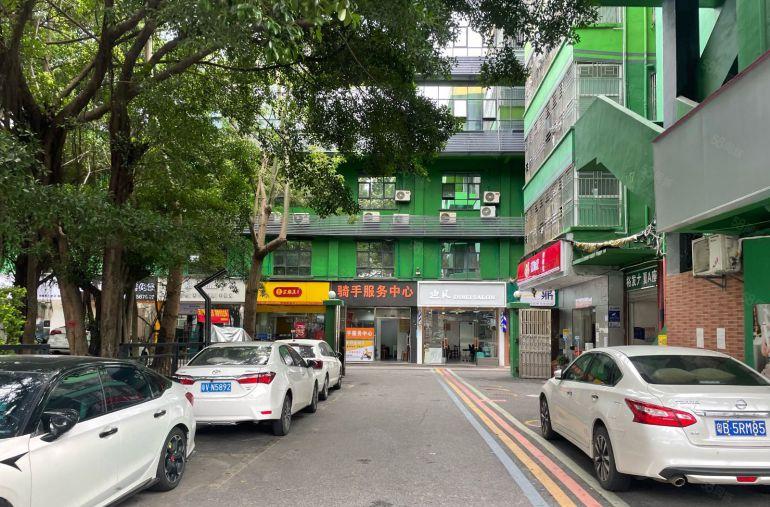 丹竹头地铁站旁边精装修整层厂房出租600平（100平起租）