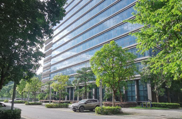 原房东开发商直租，独门独院，27000平，标准厂房，厂房出租