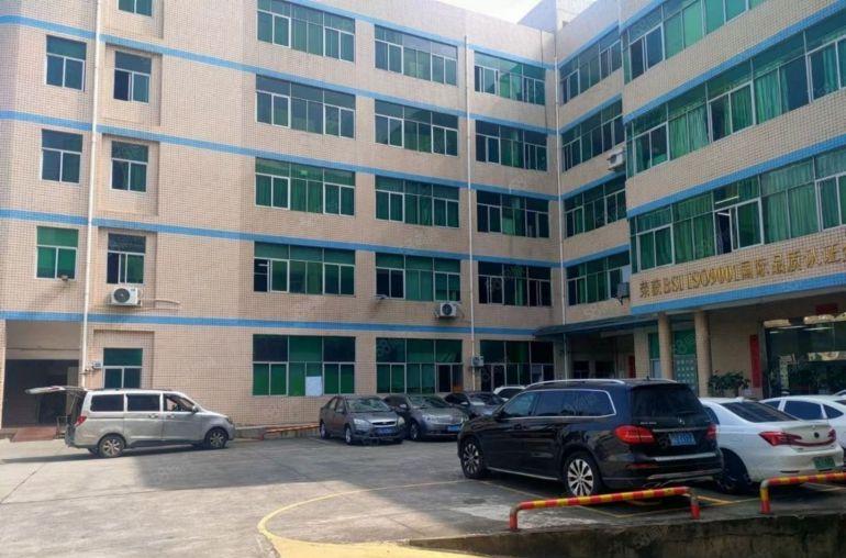 新出2楼1000平方房东直租 厂房仓库