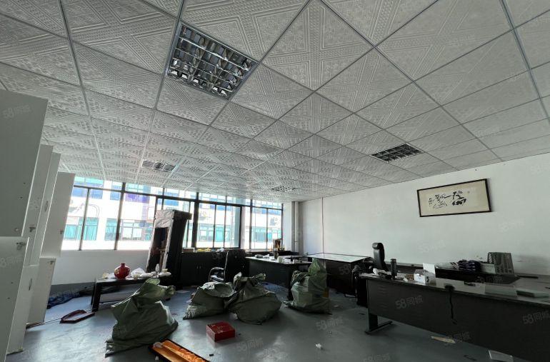 布吉李朗业主花园式工业园独栋厂房一楼580平分租形象好空地大