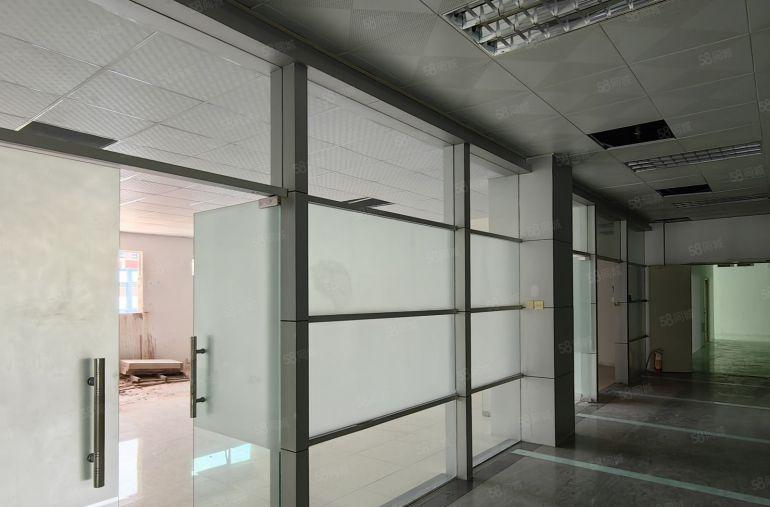 可园布吉百鸽笼地铁口三层5000平方厂房出租100平方起租