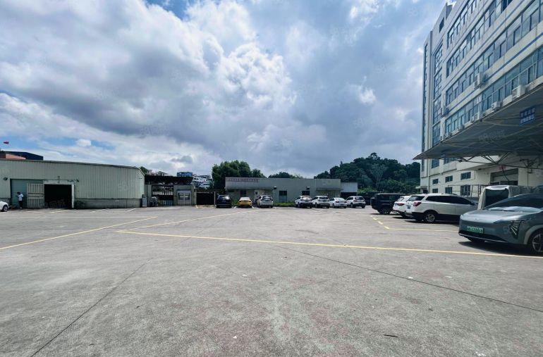 布吉甘坑楼上1800平厂房出租可分租