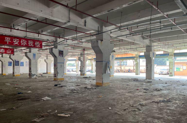 布吉丹竹头地铁一楼3800平楼上200平起仓库