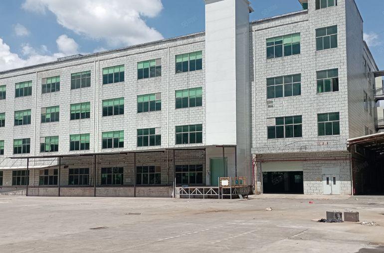 低价处理布吉南岭龙山工业园新出楼上6500平厂房仓库出租可分