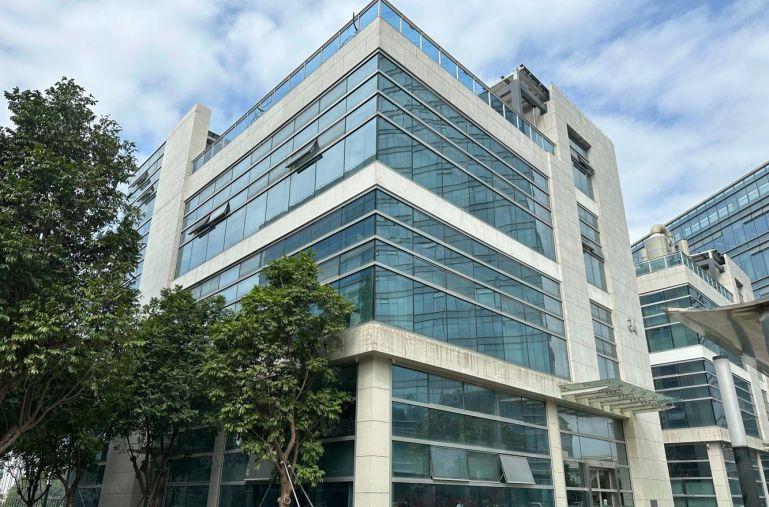 石芽岭地铁站开发商三层小独栋2100平有红本可申请补贴