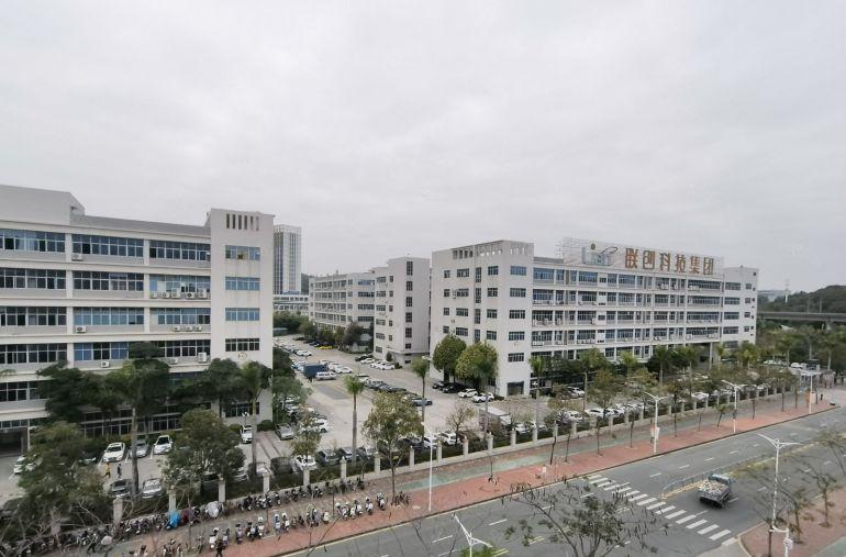 布吉联创科技园2000平红本厂房可分租 原房东直租园区带环评