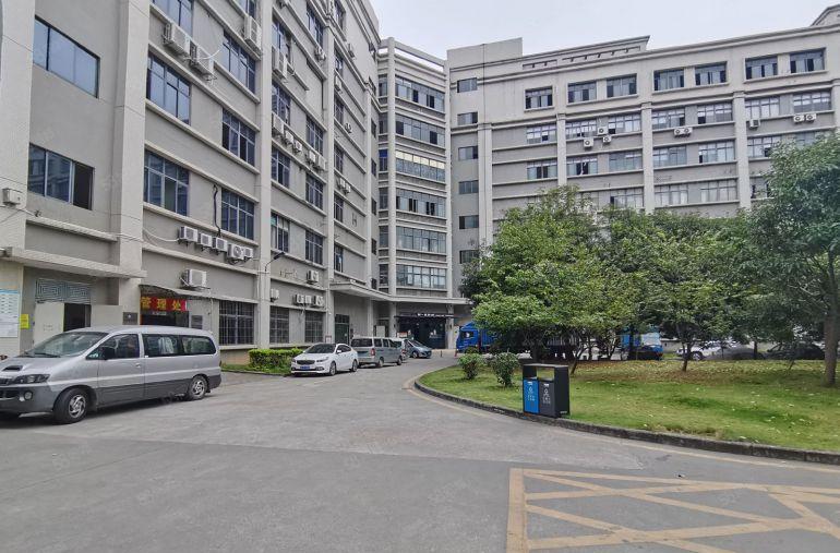 布吉地铁站原房东红本2000平办公厂房仓库出租100平起租