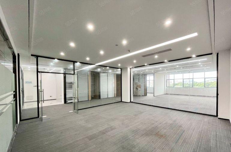 康桥花园旁精装5加1格局376平出租（全新装修）