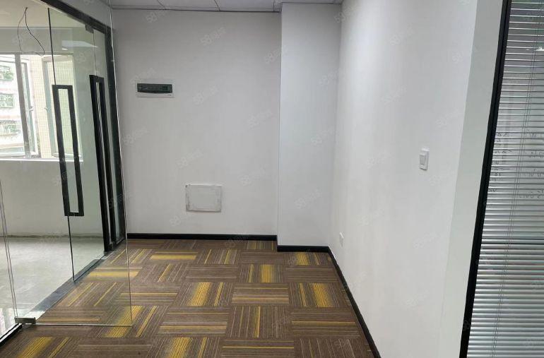 布吉天虹旁精装办公室出租90平 180平 300平大小都有