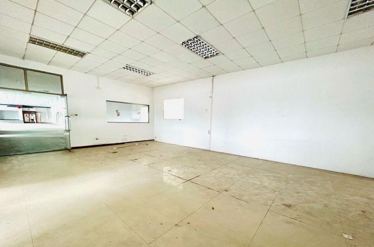 布吉甘坑1600平厂房原房东低价出租 园区空地大 配卸货平台