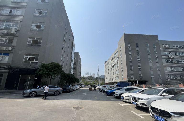 200平方起分，布吉地铁口原房东带红本精装修仓库厂房出租