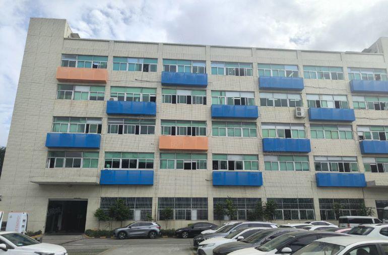 布吉地铁口原房东一楼2500平可分租标准厂房出租低价仓库出租