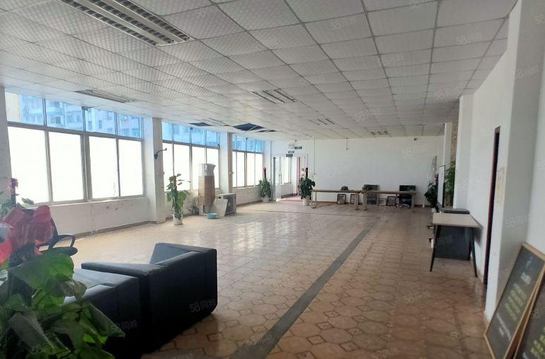 布吉丹竹头地铁站新出三楼800平厂房仓库出租报价19元可分租