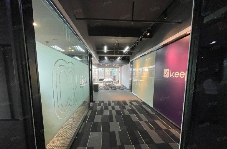 布吉上李朗地铁站5加1格局300平红本电商直播间办公室出租