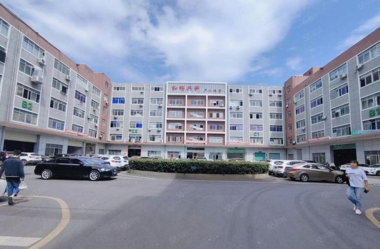 平湖华南城楼上2000平厂房出租 大小分租低价出租,