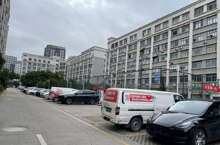 康桥花园旁带装修厂房出租200平至1000平（使用率高）