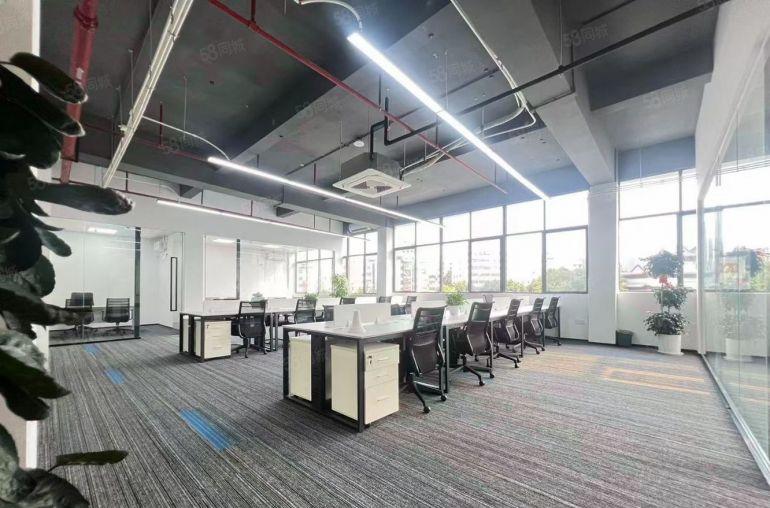 布吉长龙地铁口一楼1000平方，楼上501000都可以分