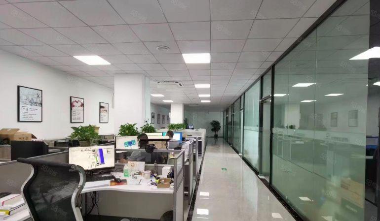 布吉上李朗地铁口一楼厂房1200平米带装修水电齐全随时可空